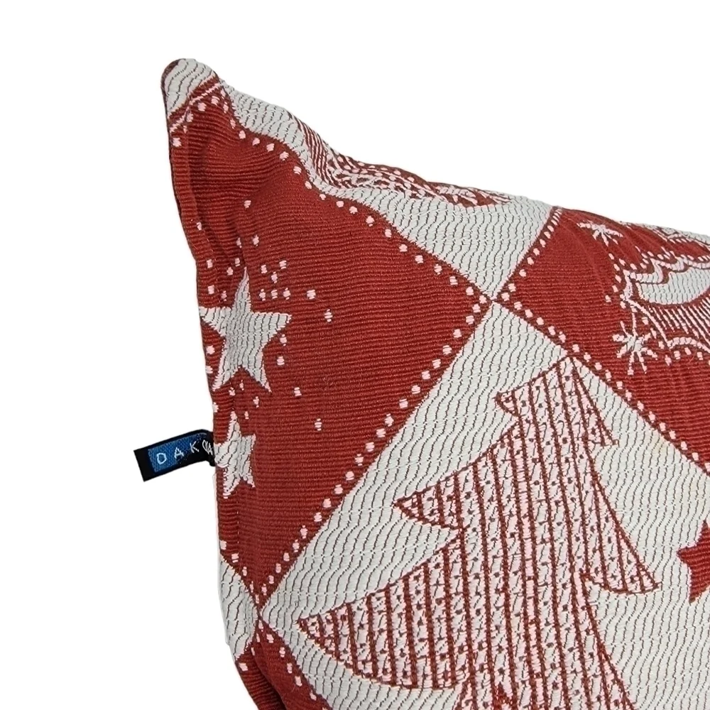 DEKOTAH 18x18 Christmas Tapestry Pillow Holly Red White Stars T05